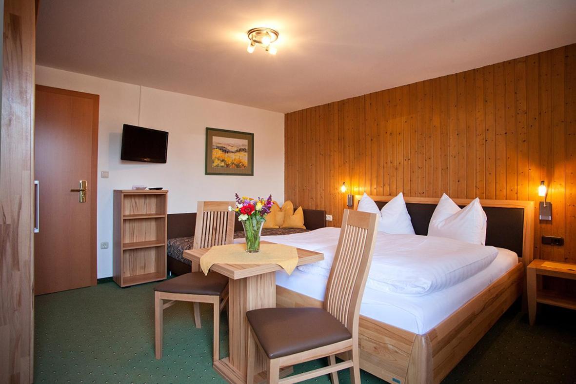 Pension Schierl Faistenau Habitación foto